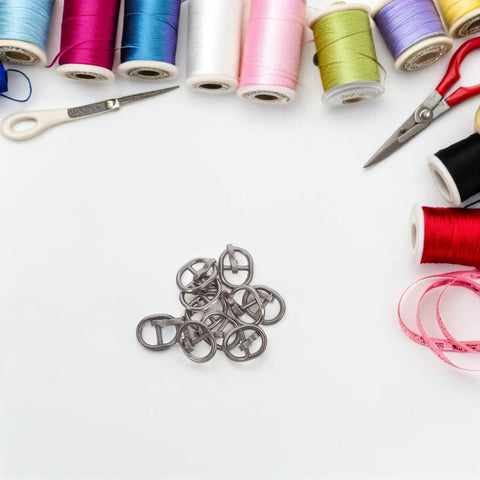 150 Piece Mini Alloy Belt Buckles And Fasteners Set For Doll Clothes Sewing DIY 5.5mm Small Metal Buckles In Silver Gunmetal