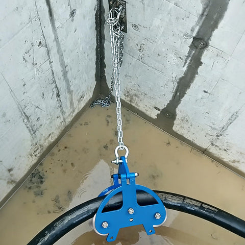Heavy Duty Cable Puller Sheave With Three Solid Steel Wheels for industrial wire and cable pulley in muddy environment, small version