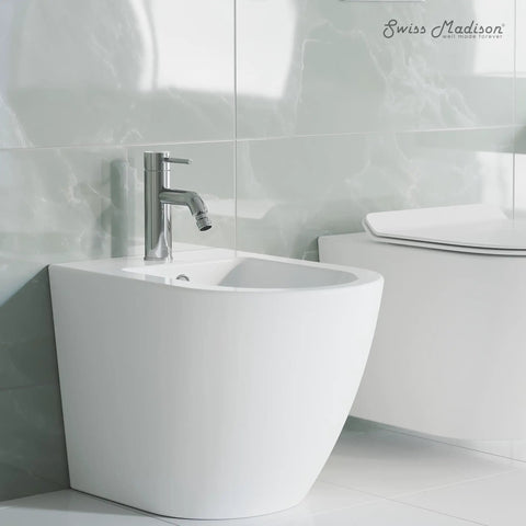 Ivy Bidet Faucet Chrome Finish With Solid Brass Construction One Hole Installation 1.2 GPM Flow Single Handle Hot And Cold Control Modern Sleek Look For A Fresh High Style Bath Upgrade