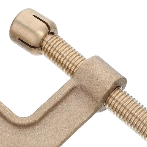 Close-up of Heavy Duty Ground Clamp For Welders With High Current Transfer and Thickened Copper Contact Design.