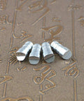 Half Moon Aluminum Arrow Nocks for Crossbow, DIY Arrow Shafts, ID 7.6/6.2mm, 30 Pcs on decorative background