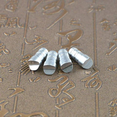 Half Moon Aluminum Arrow Nocks for Crossbow, DIY Arrow Shafts, ID 7.6/6.2mm, 30 Pcs on decorative background