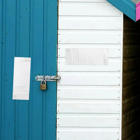 Heavy Duty Waterproof Butyl Tape 10cm By 5m Self Adhesive Aluminum Foil Sealant Tape applied on blue and white shed panels