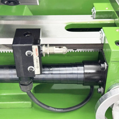 WYDDDARY Eight By Sixteen Inch Precision Benchtop Metal Lathe With Digital Readout DRO And Electronic Variable Speed Control close-up of adjustable parts and components.