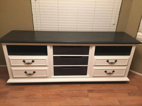 Chalk Furniture Paint For Cabinets And Furniture In Midnight Black, 32 Fl Oz, Pack Of 1 applied to a dresser top.