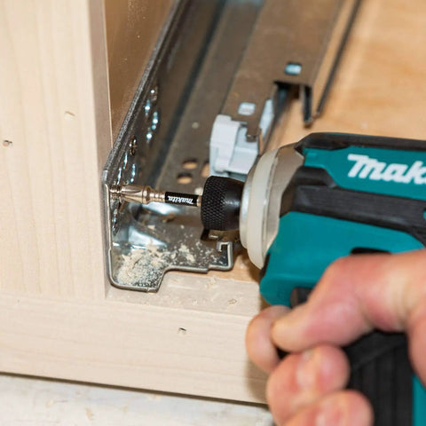 Using Impact XPS No 2 Phillips 2 Inch Power Bit 15 Pack For Impact Drivers With Precision Tips And Pulse Torsion Ring on a hinge