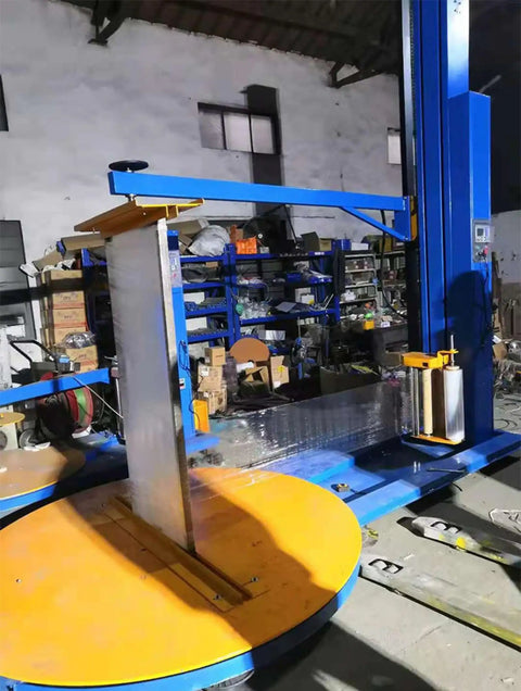 Industrial Strength Automatic Pallet Wrapping Machine Featuring Heavy Duty Turntable for efficient stretch film wrapping.
