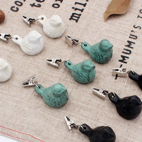 4 Pack Vintage Tablecloth Weights With Clip On Hangers Featuring Rust Proof Green Bird Heavy Duty Cast Iron Windproof