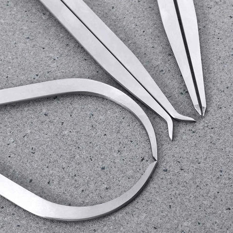 Big Horn 19053C 3-piece 8-inch stainless steel spring caliper/divider set, close-up of tips