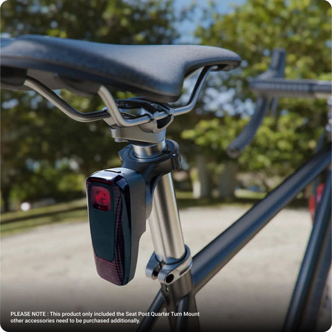 Quarter Turn Seat Post Mount for Wahoo TRACKR Radar on 27.2mm bike frame, securing a tail light, durable aluminum construction.