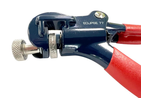 Pro Grade Saw Tooth Setter For Wood Saws With Knurled Adjustment Screw For Extra Torque Rust Resistant Head Close-Up