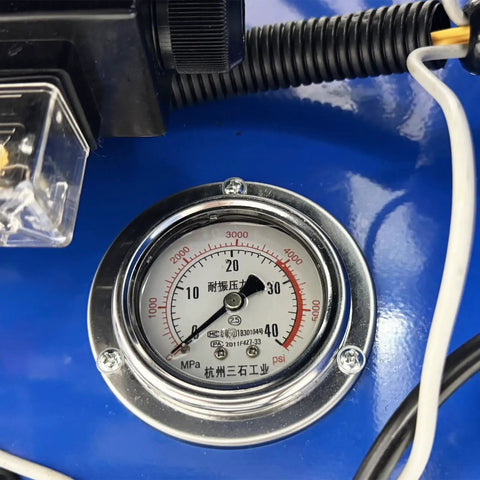 Pressure gauge on Techtongda Electric Hydraulic Hose Crimping Machine For 0.2 To 4 Inch Tubing With 14 Dies