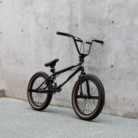 Yaphet 20 Inch Freestyle BMX Bike for Teens and Adults street ready trick bike with 360-degree rotating handlebar, side view