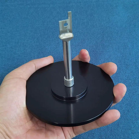Hand holding Aluminum Alloy Suction Cup Adapter For Reciprocating Saws Saber Saw Curved Saw Tools Attachment with Easy Mount