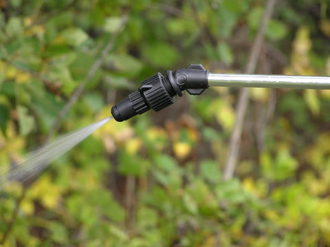 Farm Grade Adjustable Spray Gun With 50 Inch Reach, 18 Orifice, 150 Psi Max, 3 Gpm, 3 Eighth Inch Inlet spraying mist