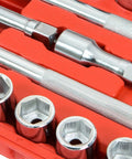 Close-up of Heavy Duty 21 Piece Three Quarters Inch Drive Socket Set With 6 Point Sockets Ratchet Extension Bar and Flex Head