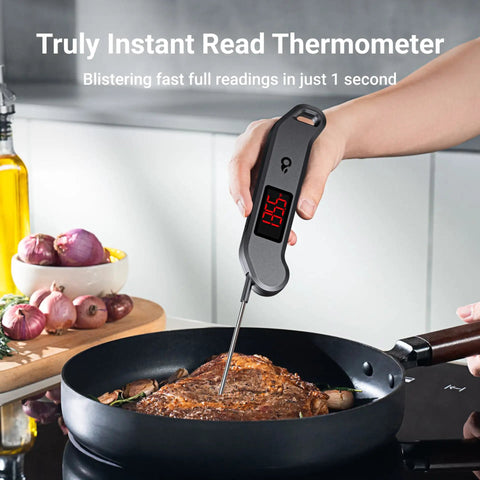 Instant Read Digital Meat Thermometer With 1 Second Response 0.5F Accuracy NIST And NSF Certified used in kitchen scene