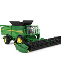 One Sixty Fourth Scale S7 900 Combine With Interchangeable HDF40 Grain Head Farm Show Edition Collectible Display Model