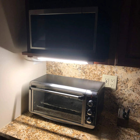 LED Under Cabinet Light 18 Inch With 900 Lumens Warm White 3000K Plug In Undermount Strip Lighting For Kitchen Closet And Bedroom