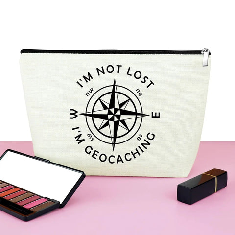 Im Not Lost Geocaching Gift Makeup Bag For Women Travel Essentials Zipper Pouch Cosmetic Bag with compass design