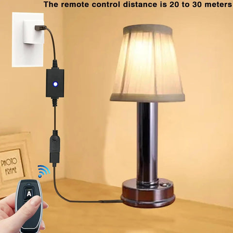 DC 5V USB Wireless Remote Control Switch With 433MHz RF connected to lamp with receiver and remote shown