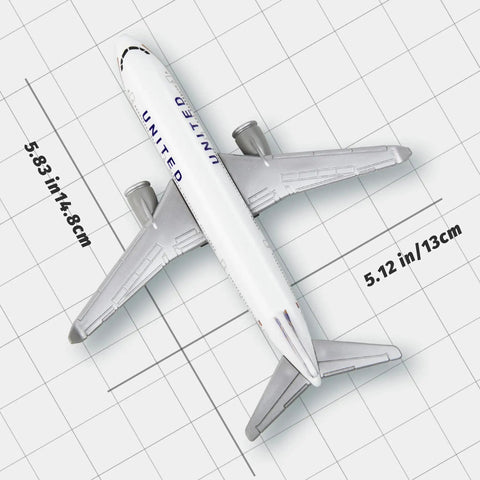 Top view of 1/400 Diecast United Airlines Airplane Model For Collectors And Display Dope Realistic Miniature Jet on grid