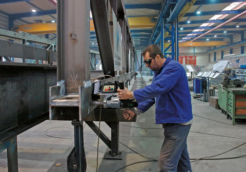 Reversible Hand Held Drilling Machine And Drive Motor For Metal Surfaces With Soft Start And Thermal Overload Protection, 16.3 Amp, 110V, Dual Speed 60 140 And 200 470 RPM, Stand Or Hand Held Use, Made In Germany, A Real Workhorse