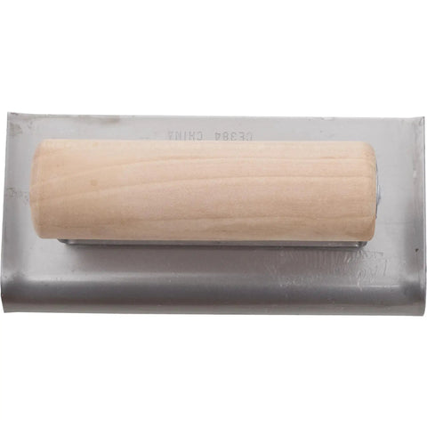 Top view of QLT Curved Concrete Edger Six By Two And Three Quarters Inch Blade With Three Eighth Inch Radius And One Half Inch Lip Durable Wood Handle