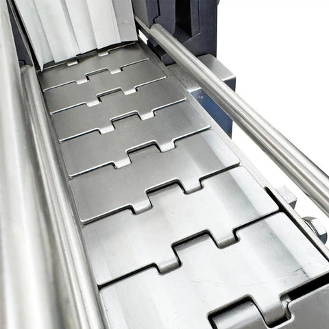 Heavy Duty Steam Bottle Sleeve Label Shrinking Machine With 5.6FT Heat Tunnel And 24KW Generator conveying plastic labels on stainless steel surface.