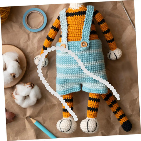Giant Skeleton Doll Diy Kit With Movable Armature For Stuffed Animals Hands On Craft Project To Build A Realistic Skeleton Puppet For Kids And Adults Fine Motor Skills Development Durable Armature Joints For Creative Play, 53 cm white crochet kit