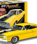Level 4 1970 1 To 24 Scale Model Kit With 77 Detailed Parts Dope Chrome Accents And Hood Scoop Featuring A 440 Plus 6 V8 Engine