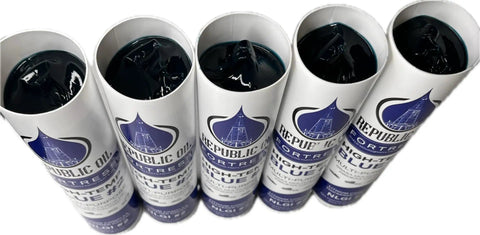 High Temp Lithium Complex Multipurpose Grease For Wheel Bearings And Chassis, Extreme Pressure EP2, packaged in tall cylindrical containers