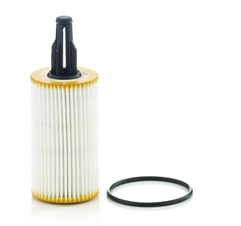 Car Oil Filter Cartridge HU 7025 Z Replacement For Mercedes Benz C43 AMG, GLC43 AMG, and S63 AMG with sealing ring, high performance filter.