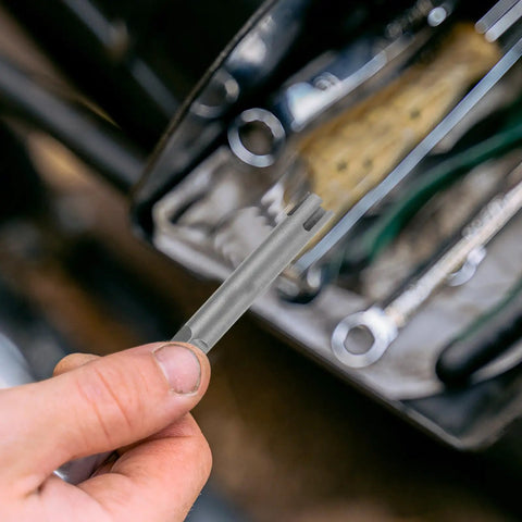 Get That Stubborn Screw Out With This Badass Metal Extractor Kit For Metric Sizes 2-6mm. Perfect For Home Repairs And DIY Hustle When Bolts Get Stripped Or Seized Up. No More Guessing, Just Grab The Right Size Bit And Make It Easy To Twist Those Screws.