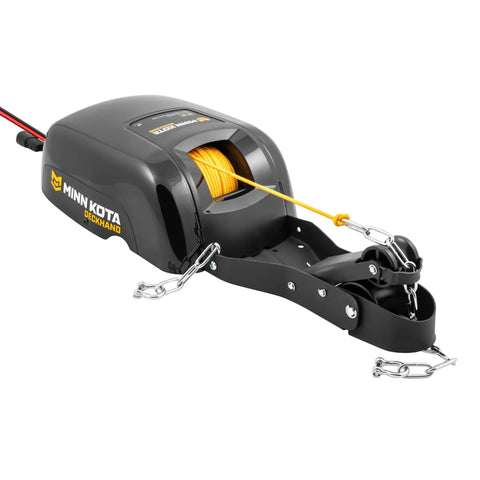 Minn Kota Deckhand Electric Anchor Winch Dh-40 with nylon rope, designed for hands-free anchoring on boats.
