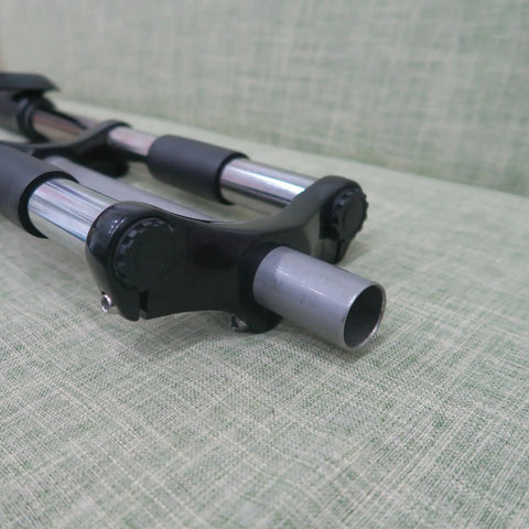 Close-up of MTB Front Suspension Fork 26 Inch Or 29 Inch Aluminum Threadless 28.6mm Straight Tube with double shoulder design.