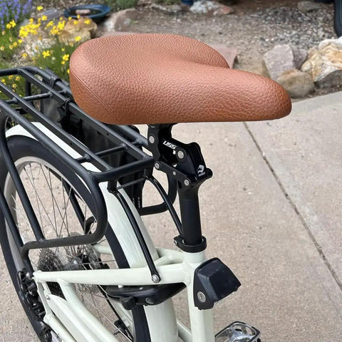 Safort Suspension Seatpost For E Bikes 365mm Length With 125mm Travel Four Diameters 27.2 30.4 30.9 31.6mm Built To Deliver Smooth Bump Busting Rides Includes Safety Cap And Detailed Manual For Easy Install