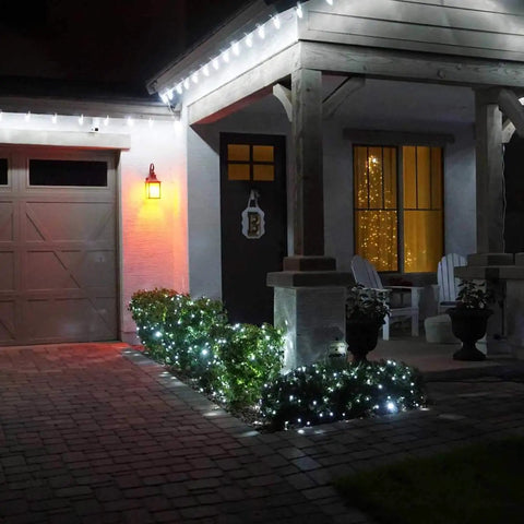 House decorated with 100 Pack Pure White C9 LED Christmas Light Bulbs, Dimmable And Shatterproof, E17 Base, bright illumination