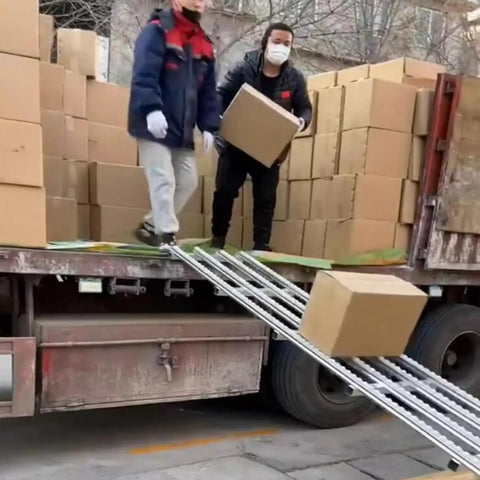 Portable Unpowered Gravity Conveyor Gears Up For Smooth Moves With Sturdy Abs Rollers And Reinforced Steel Frame for unloading boxes from truck.