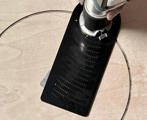 Blemish Free Pivot Plate For Circle Cutting No Center Hole Required For Flawless Discs And Tabletops used with a router