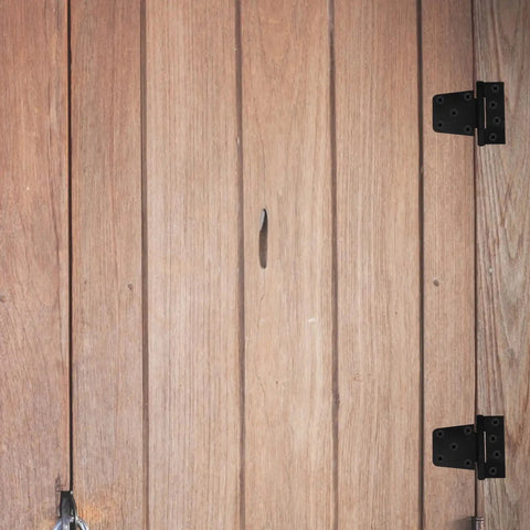Heavy Duty Gate Hinges 3.5 Inch Black Offset Weld On Spring Hinges For Barn Doors And Farm Gates on wood fence