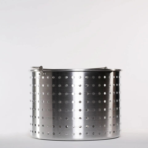 32-Quart Aluminum Boiling Pot With Punched Basket And Lid, Heavy Duty Construction With Sturdy Side Handles, Tailgate Ready Outdoor Jet Cooker Cookouts
