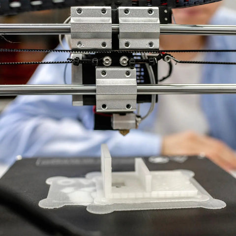 LMK6UU Linear Ball Bearings Deliver Rock Solid Precision With A 6Mm Bore And 12Mm Od Spec Featuring Square Flange Chromium Steel Construction in 3D printing setup.