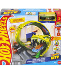 Box of Snake Spiral Attack Toy Car Track Set with 1 to 64 scale die-cast vehicle, featuring corkscrew loop and speed snap track.