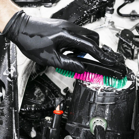 Black Nitrile Gloves 4 Mil Disposable 100 Pack Large Size Powder Free Latex Free in use for cleaning car engine with brush