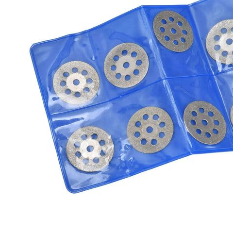 32 Piece Cutting Wheel Set With HSS Circular Saw Blades And Diamond Cutter Wheels Kit displayed in blue pouch