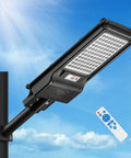 Heavy Duty 500W Solar LED Street Light With Motion Sensor And Dusk To Dawn Auto On, 6000K Daylight, IP65 Waterproof, remote control