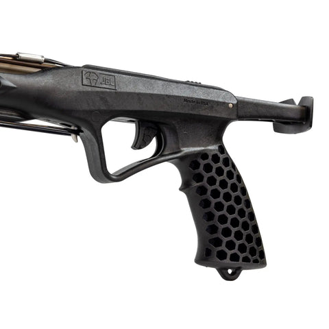 Close-up of ergonomic handle on Reaper 90cm Railgun Speargun for spearfishing with aluminum barrel and integrated reel mount.