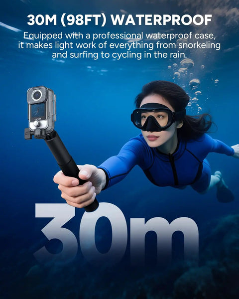 Diver with C400 Vlogging Camera For YouTube And Social Vlogs, 4K Ultra HD, 30M Waterproof, captures underwater footage