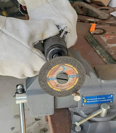 Three Inch Thin Cut Off Disc Pack For Die Grinder With 3 Eighth Inch Arbor.045 Inch Thick Fits Metal Steel Stainless Wood Includes Twelve Cutting Discs And Mandrel Kit Great Value